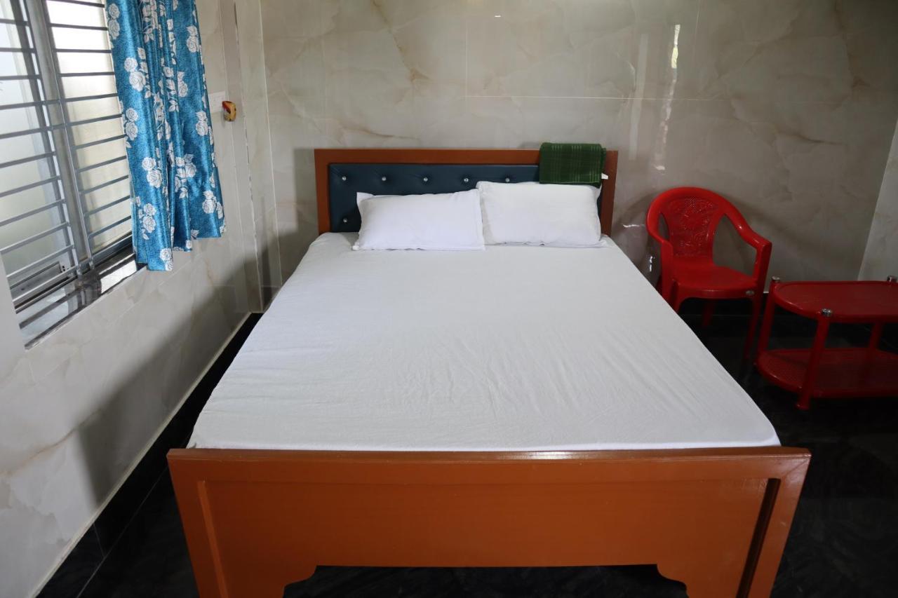 Jagannatha Guest House Puri Exteriör bild